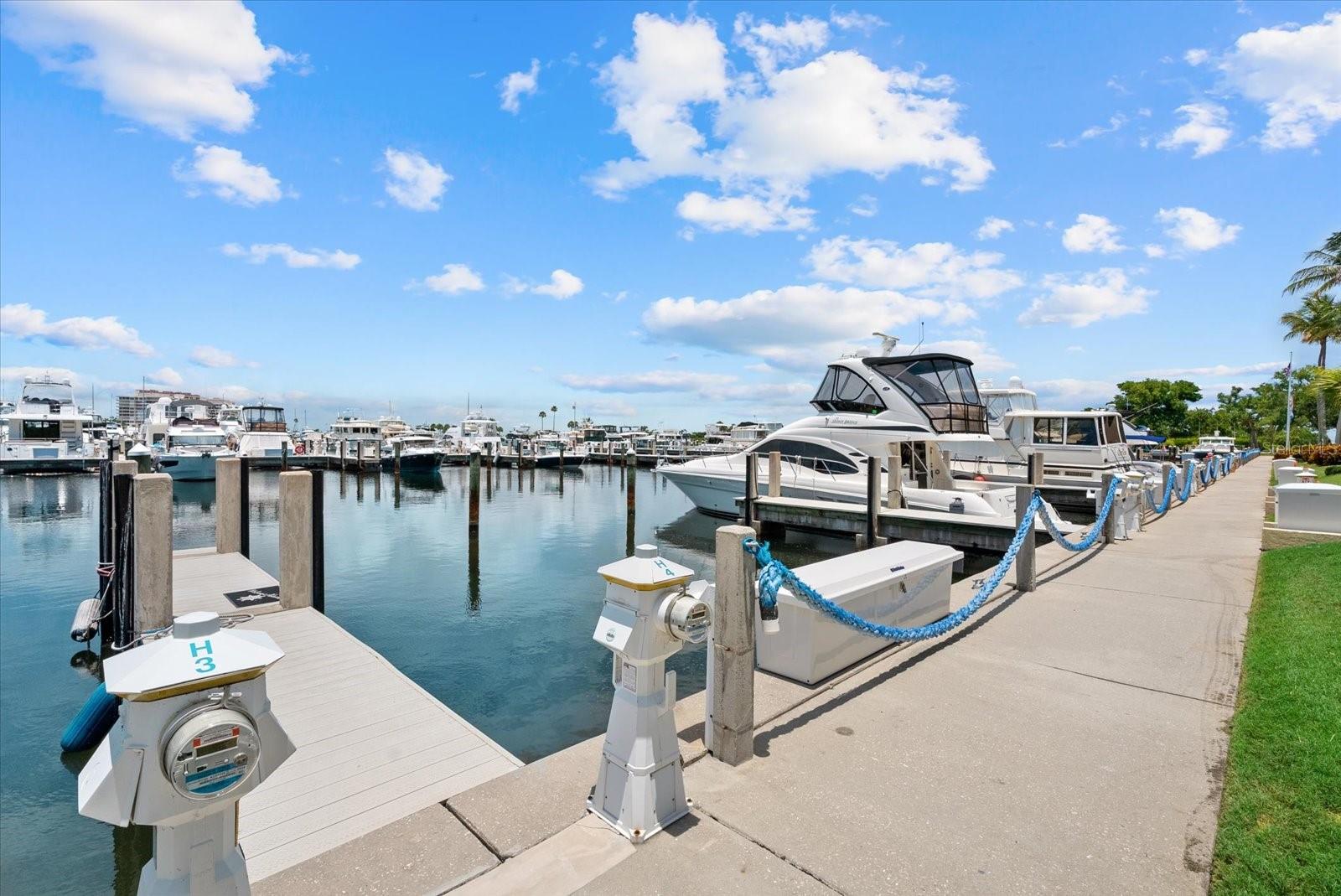 LONGBOAT KEY MOORINGS MARINA 2 - Residential
