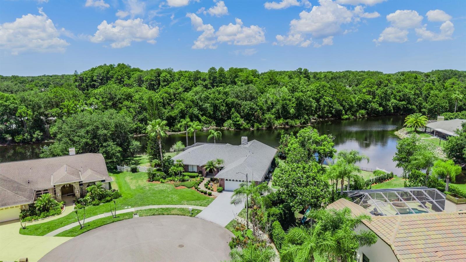 WHISPERING LAKES - Residential
