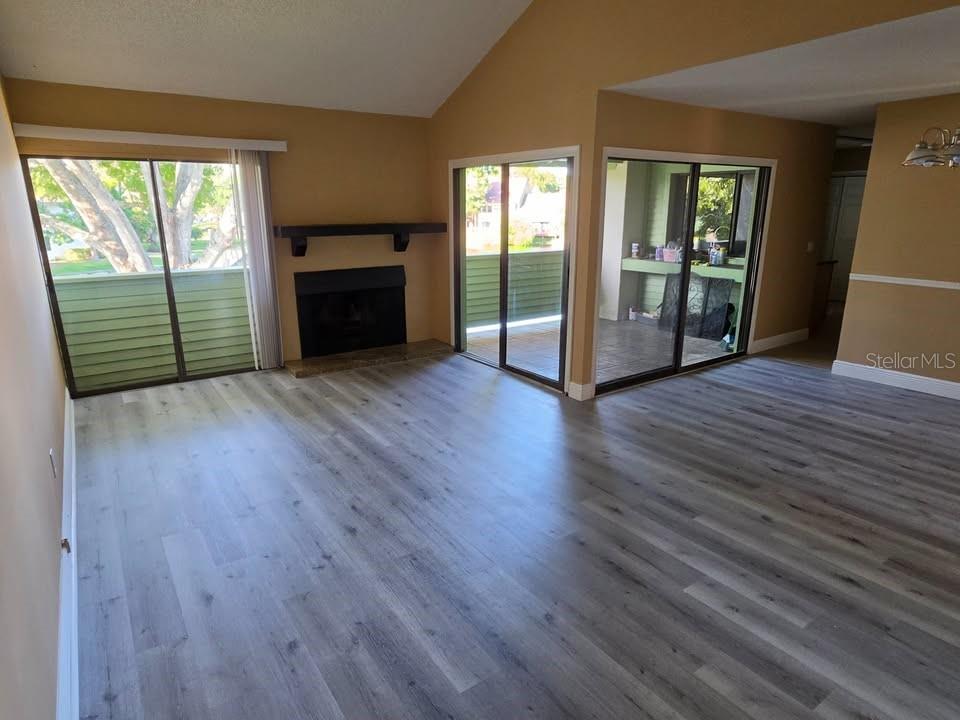 CARROLLWOOD VILLAGE PINE LAKE GARDEN VIL - Residential Lease