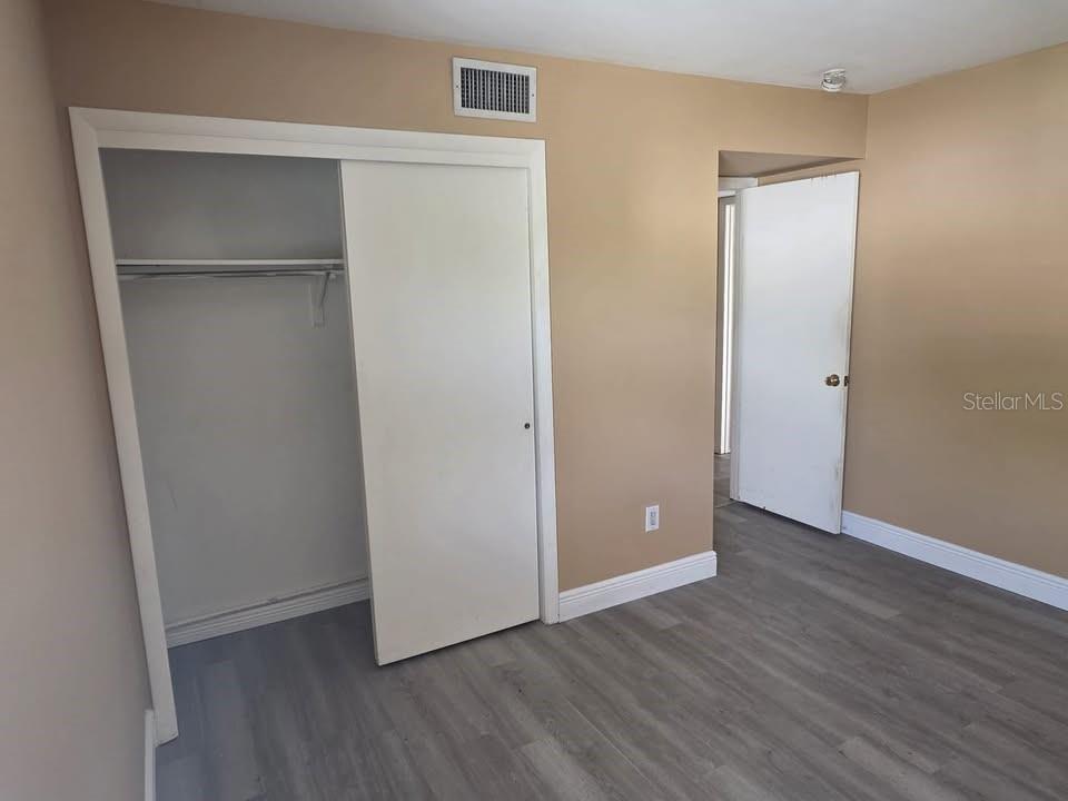 CARROLLWOOD VILLAGE PINE LAKE GARDEN VIL - Residential Lease