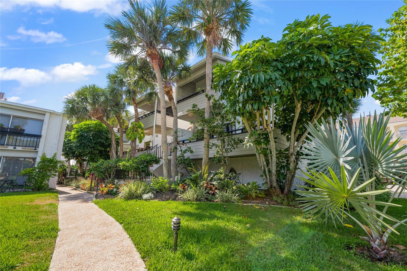 BAHIA VISTA GULF - Residential