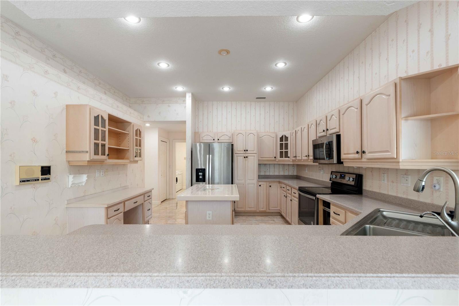 SUN CITY CENTER UNIT 256 - Residential