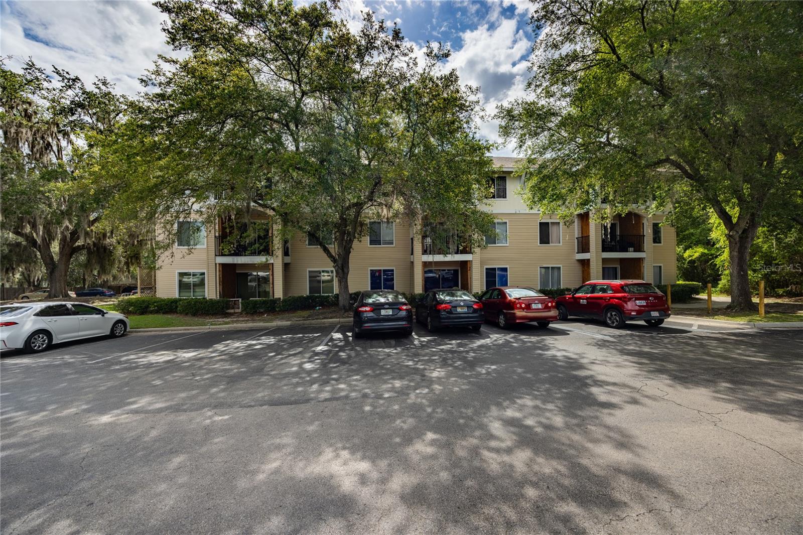 UNIV TERRACE - Residential