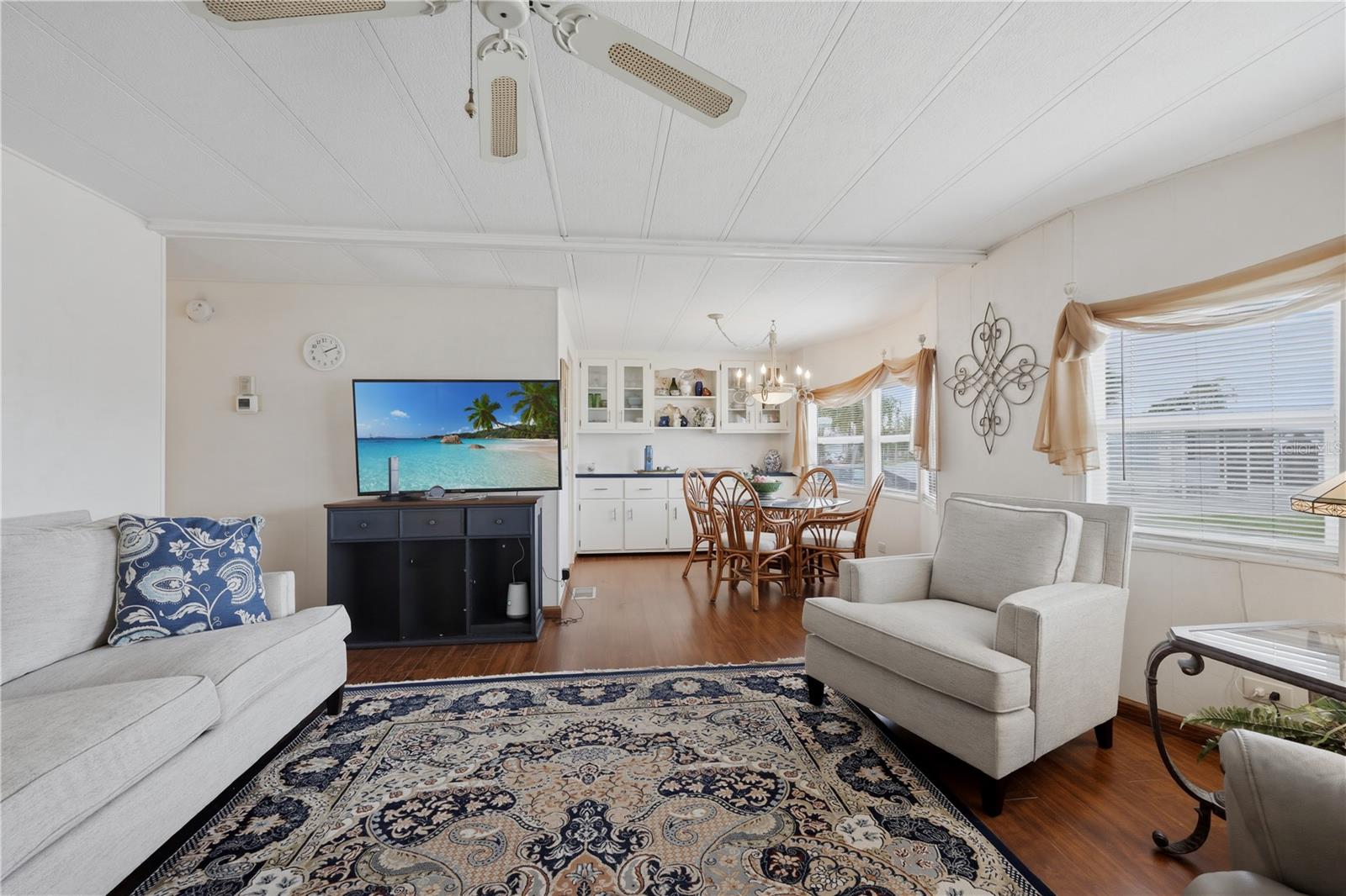 MAPLE LEAF ESTATES - Residential