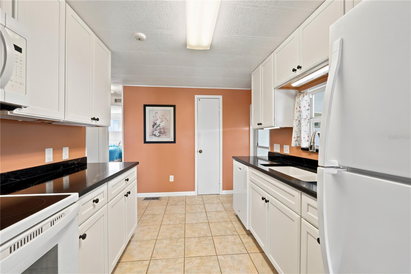 MAPLE LEAF ESTATES - Residential