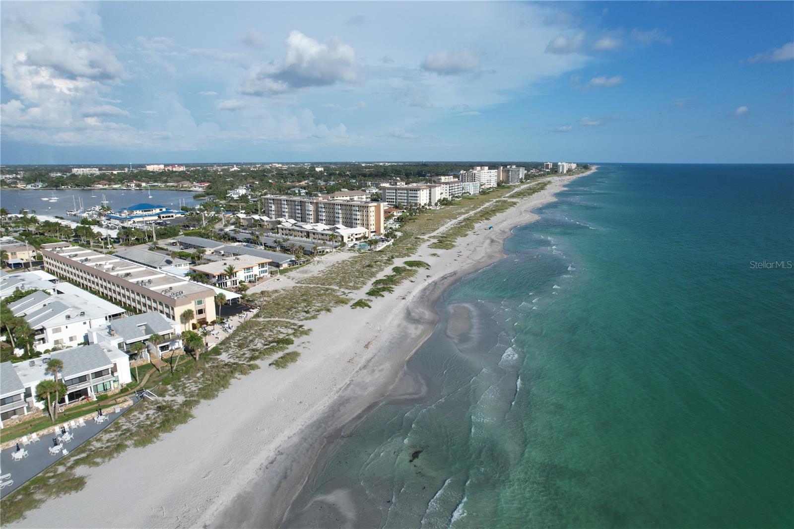 GULF TWIN TOWERS - Residential