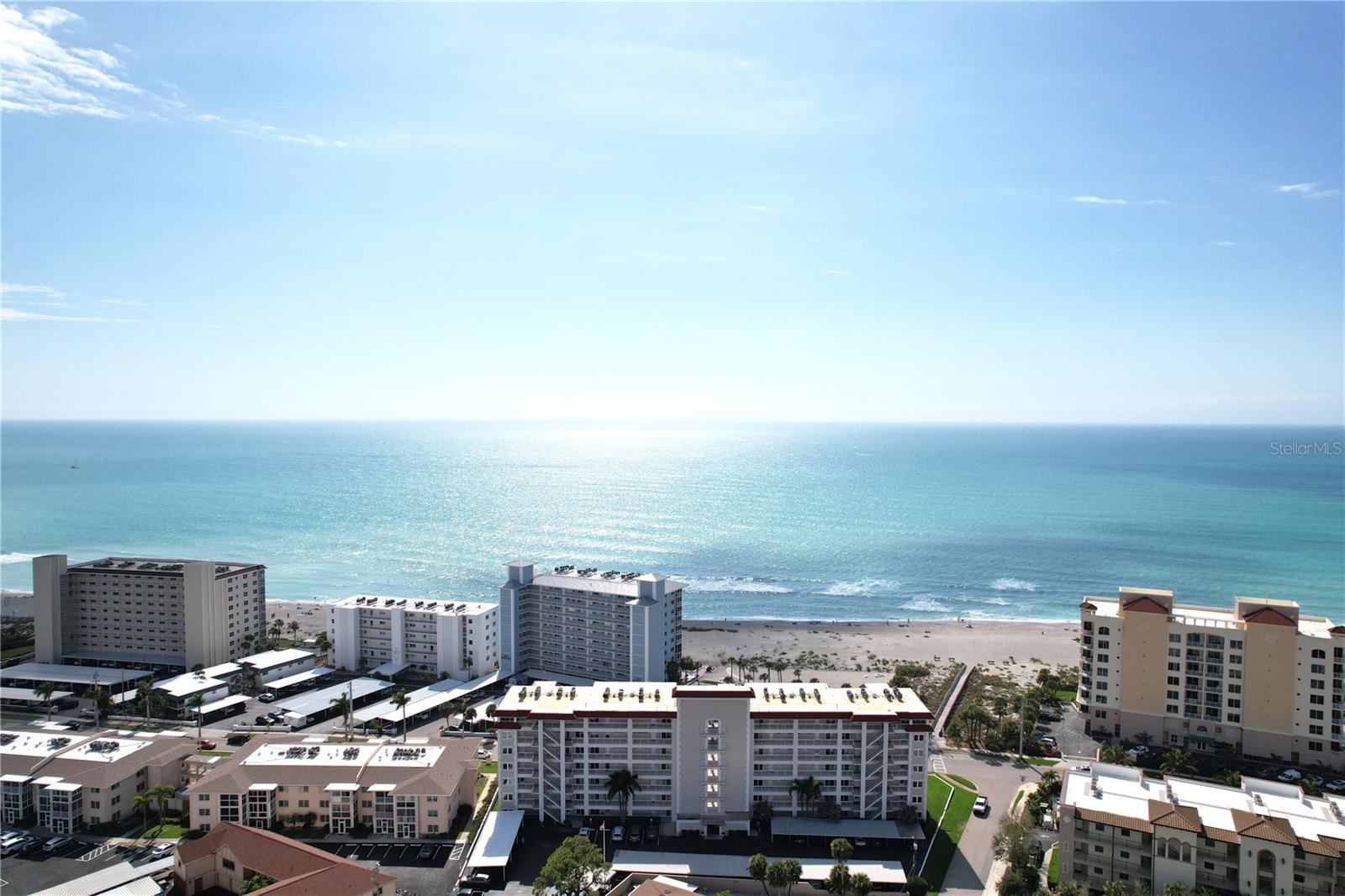 GULF TWIN TOWERS - Residential