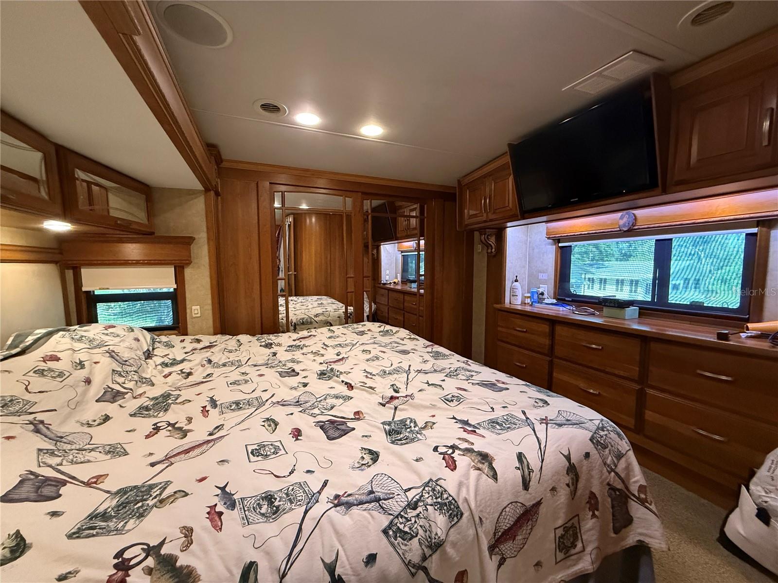 CAMPERS HOLIDAY - Land