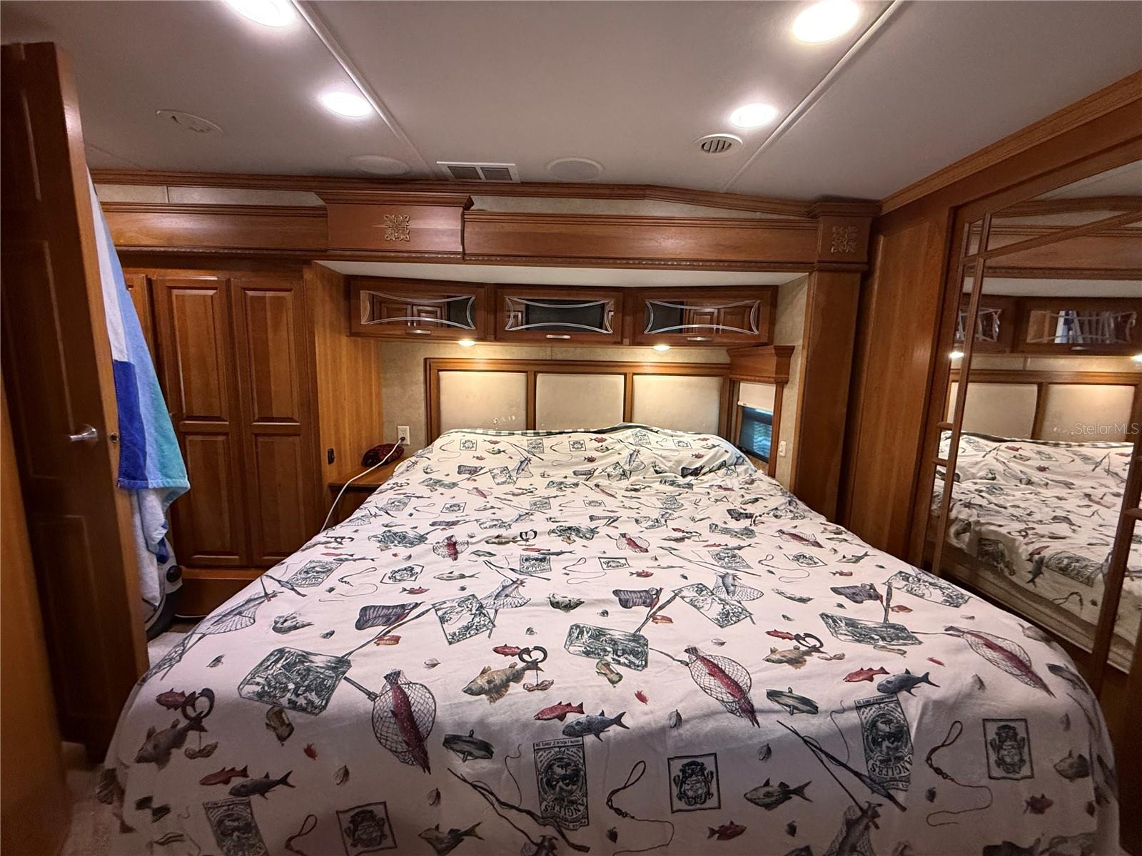 CAMPERS HOLIDAY - Land