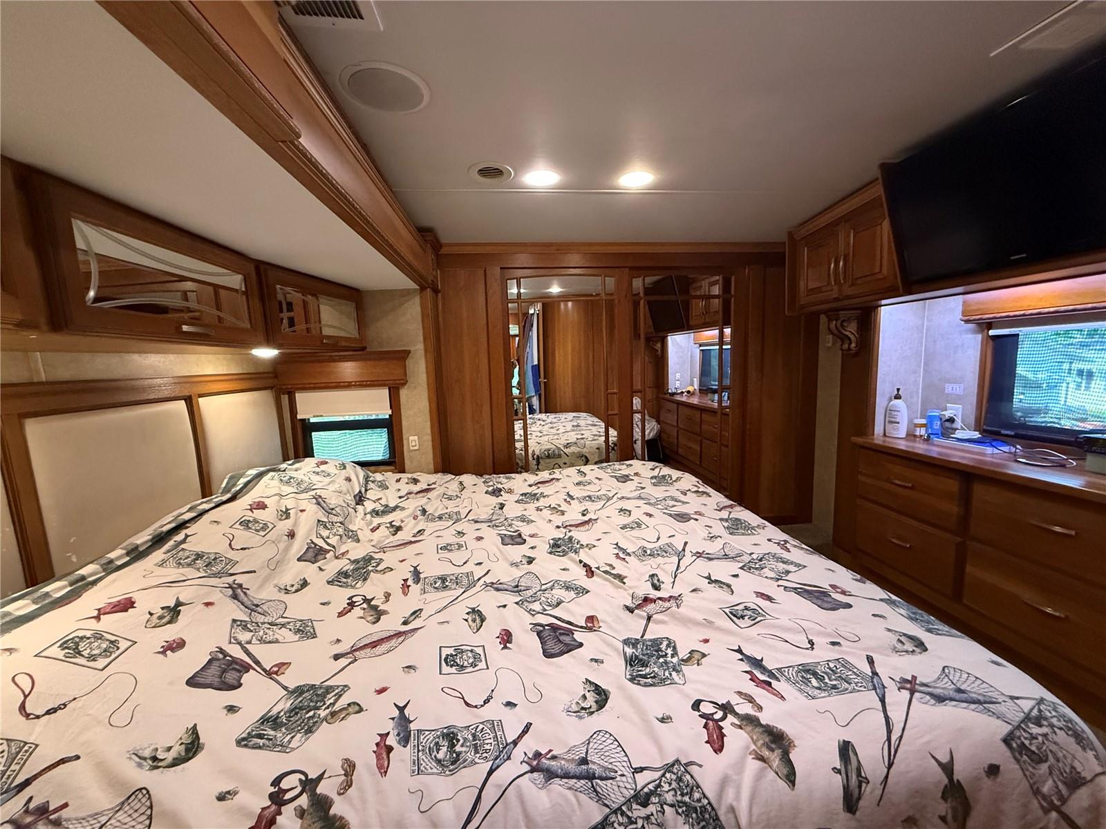 CAMPERS HOLIDAY - Land
