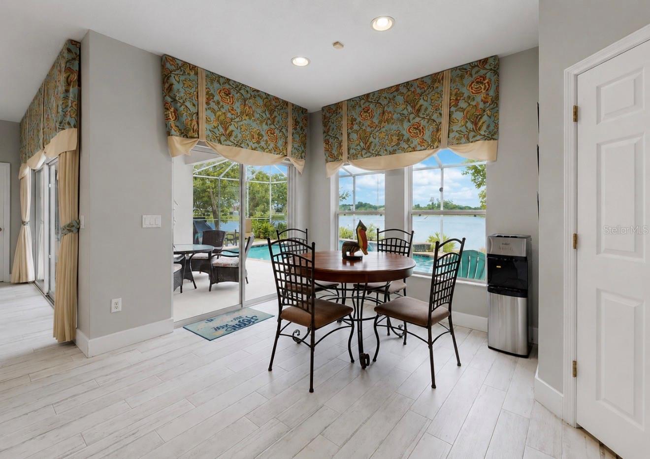 BAHIA LAKES PH 2 - Residential