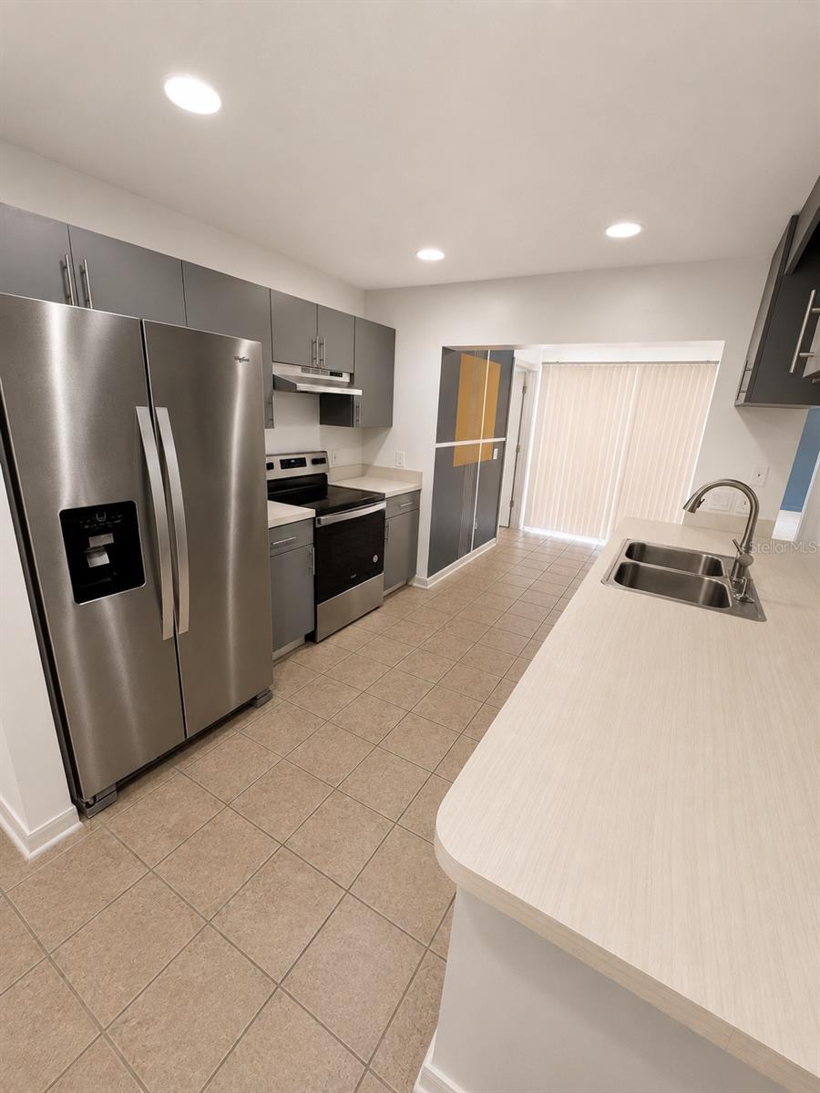 WALNUT RIDGE - Residential Lease