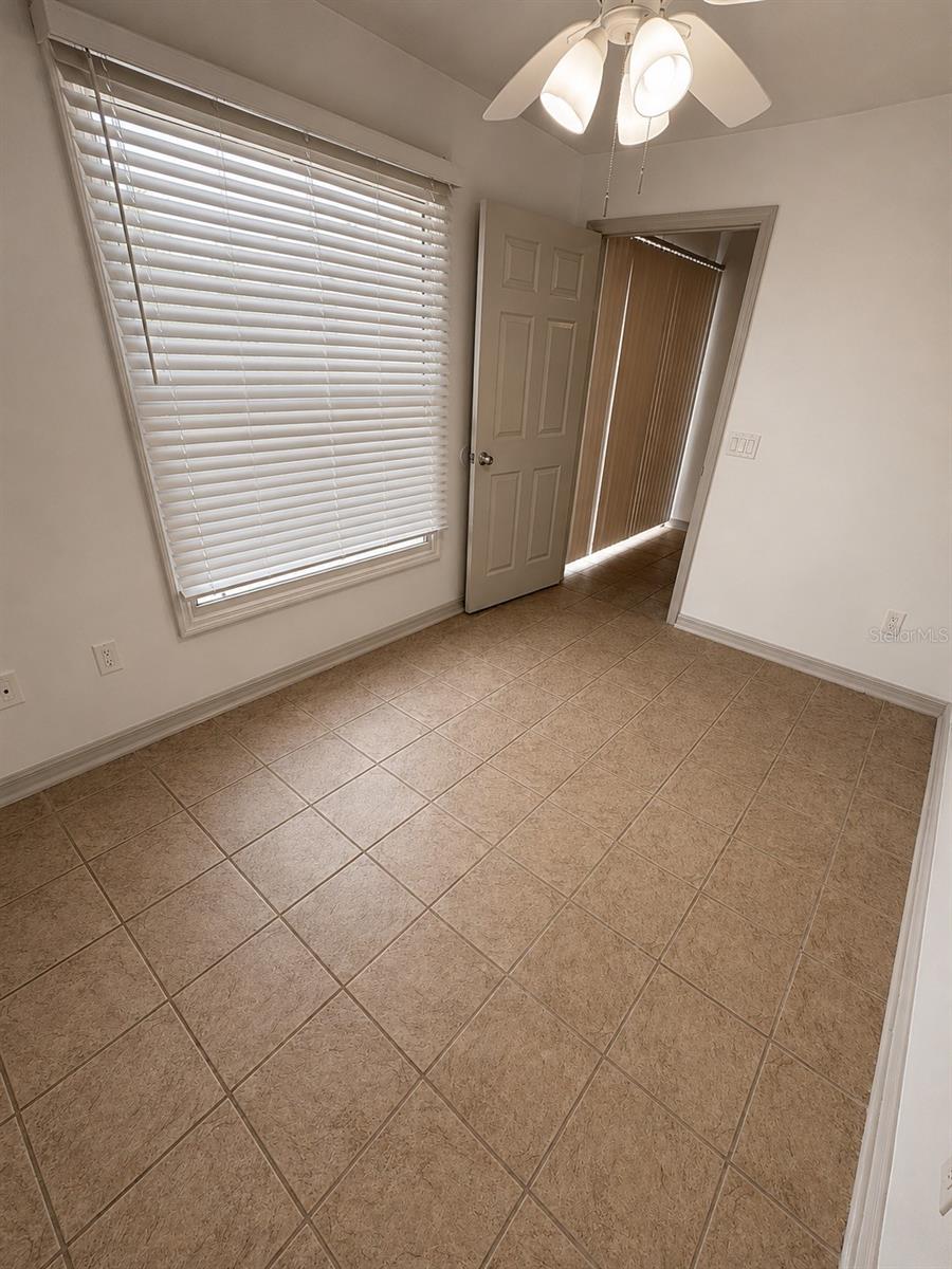 WALNUT RIDGE - Residential Lease