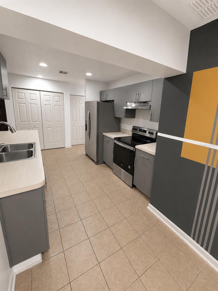 WALNUT RIDGE - Residential Lease