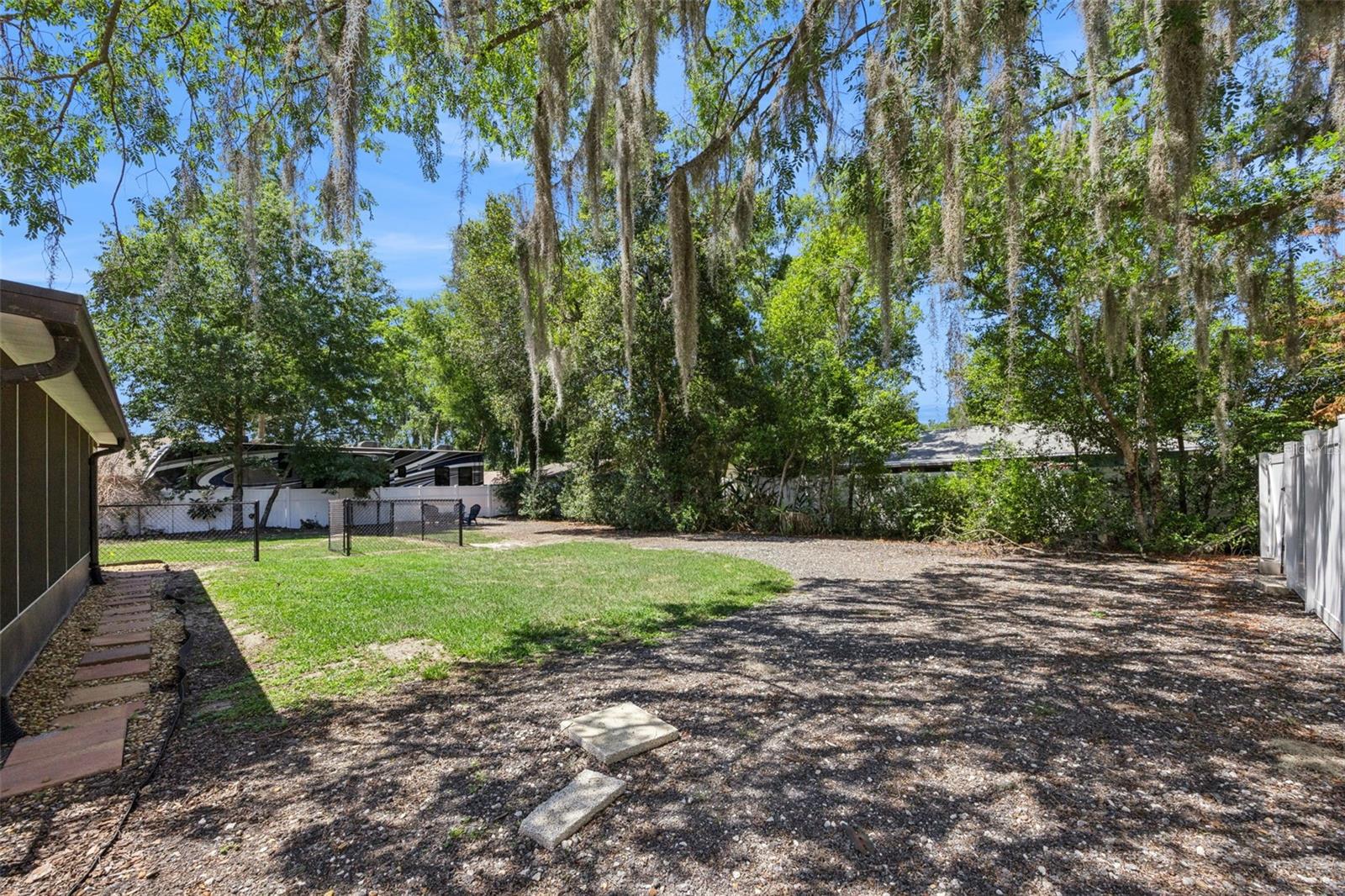 UMATILLA SMITH TURNER BLK - Residential
