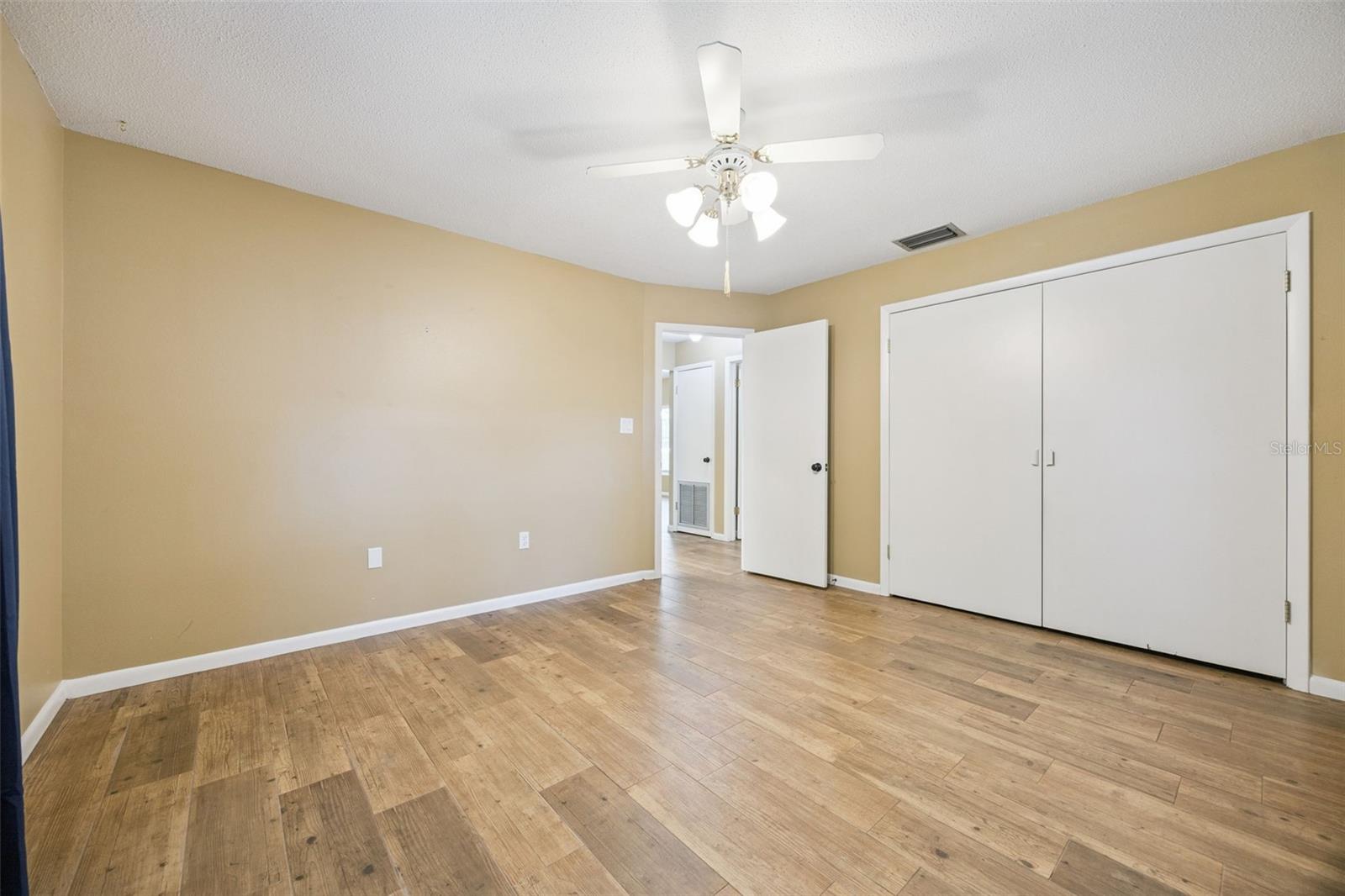 UMATILLA SMITH TURNER BLK - Residential