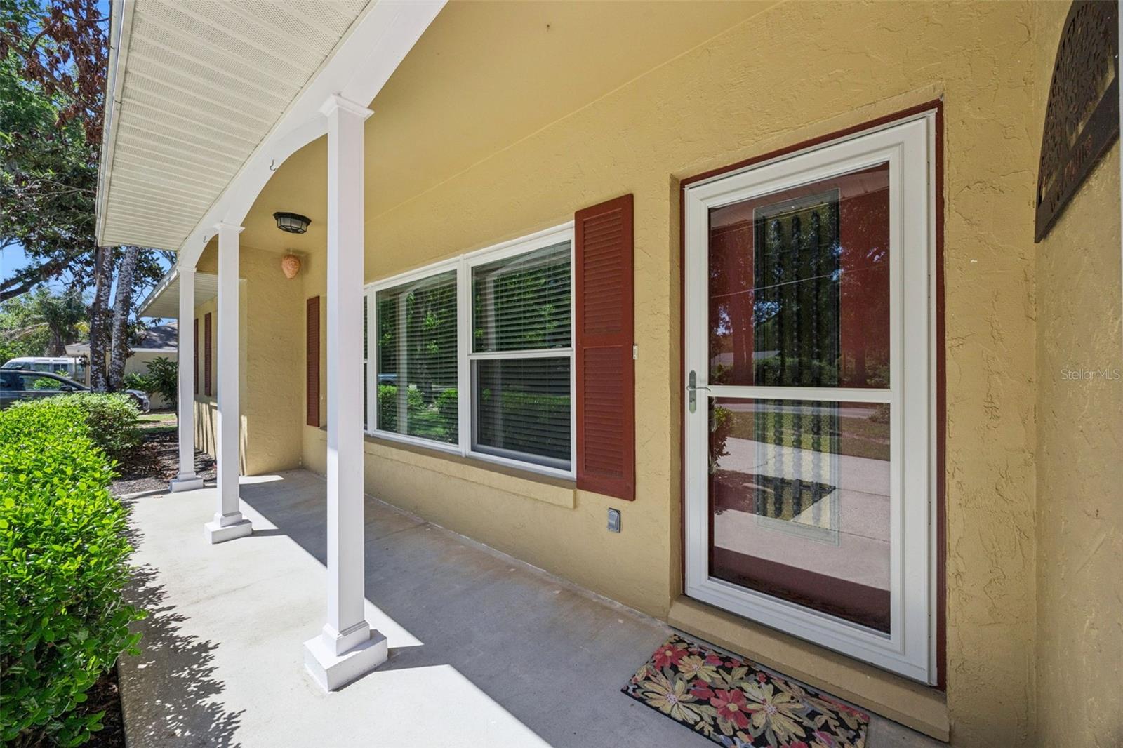 UMATILLA SMITH TURNER BLK - Residential