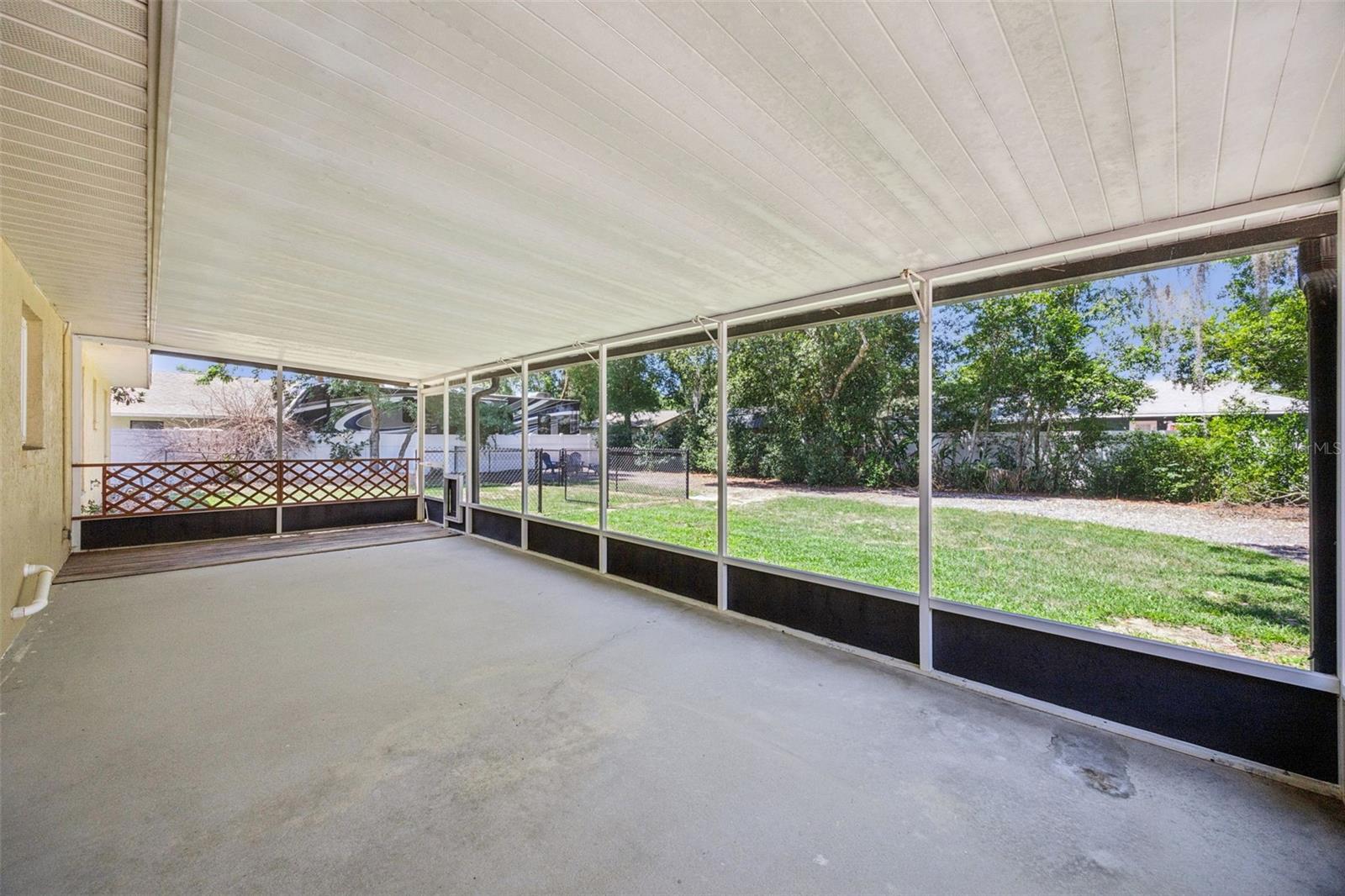 UMATILLA SMITH TURNER BLK - Residential