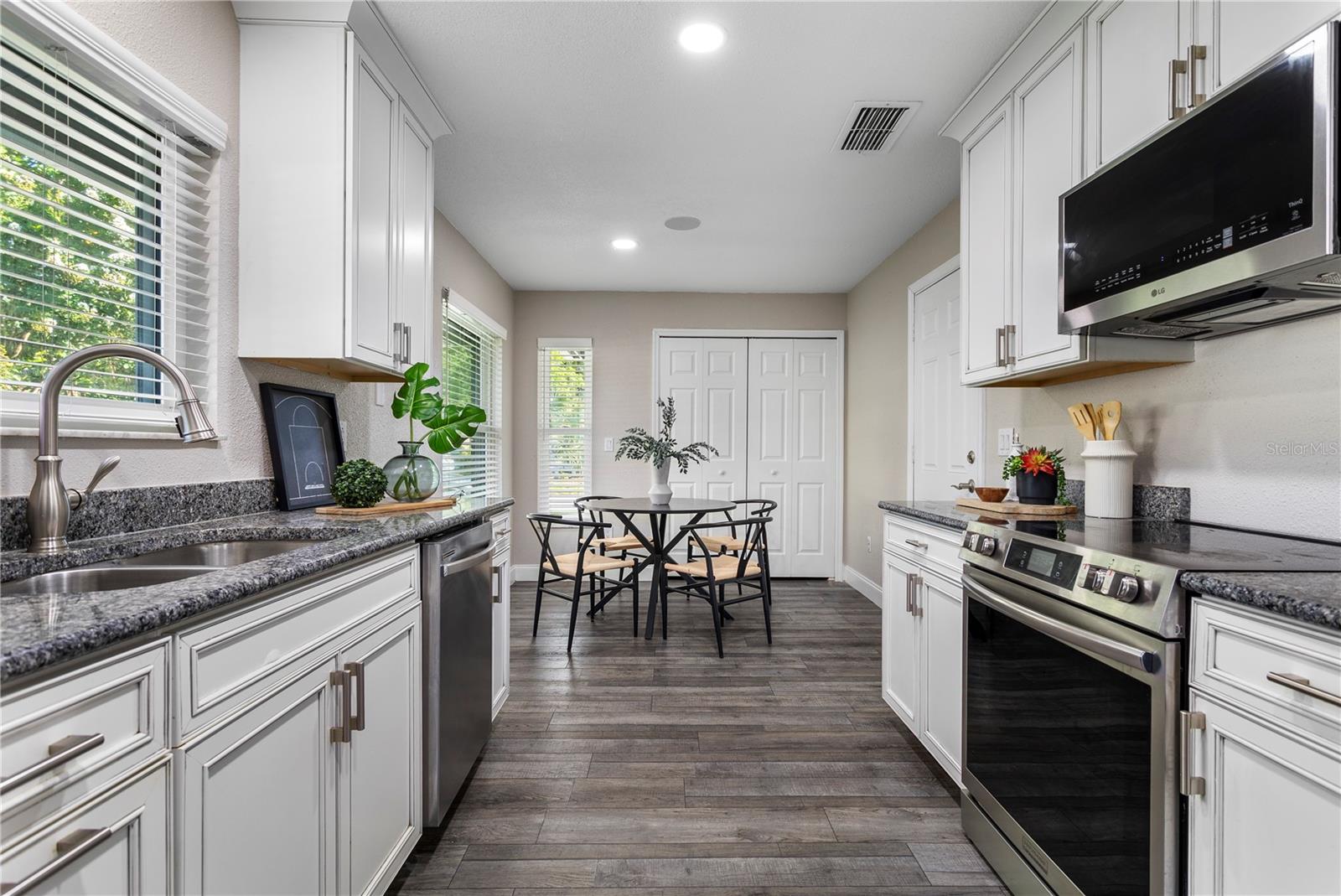 HOLLOWBROOK WEST PH 4 - Residential