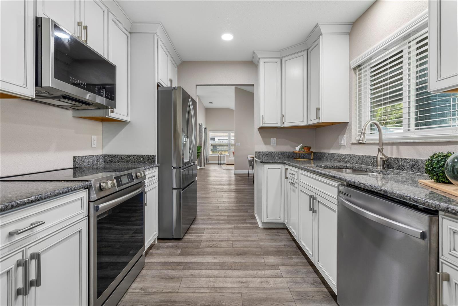 HOLLOWBROOK WEST PH 4 - Residential