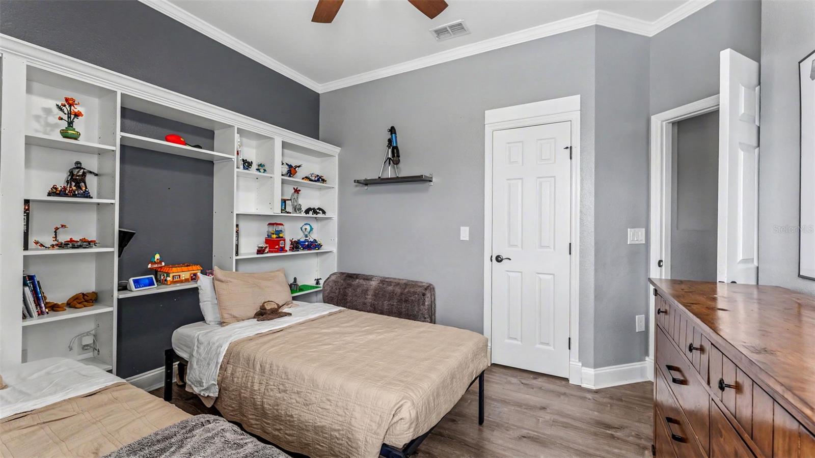 TOWNE PARK ESTATES - Residential