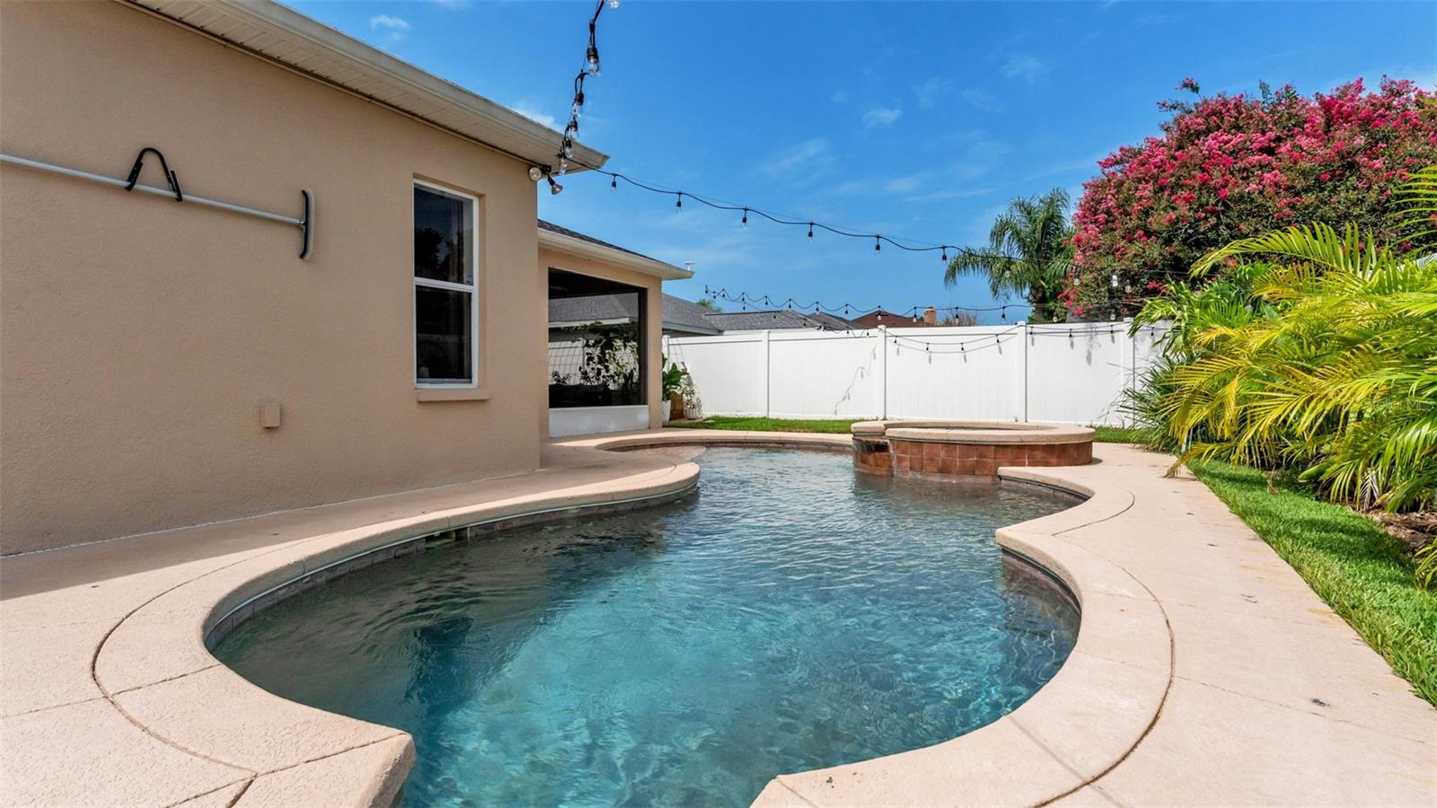 TOWNE PARK ESTATES - Residential