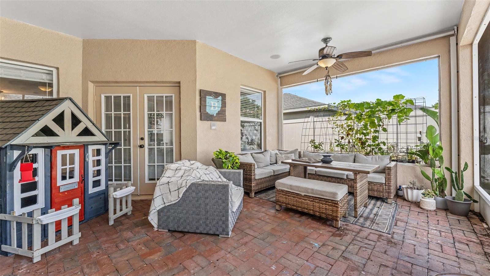 TOWNE PARK ESTATES - Residential