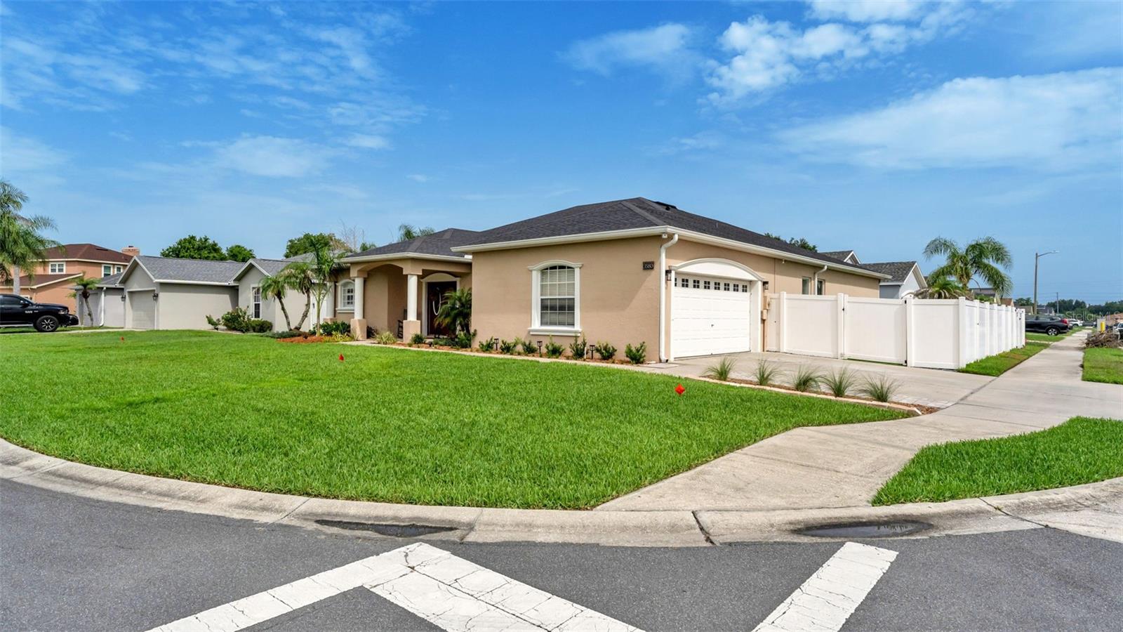 TOWNE PARK ESTATES - Residential