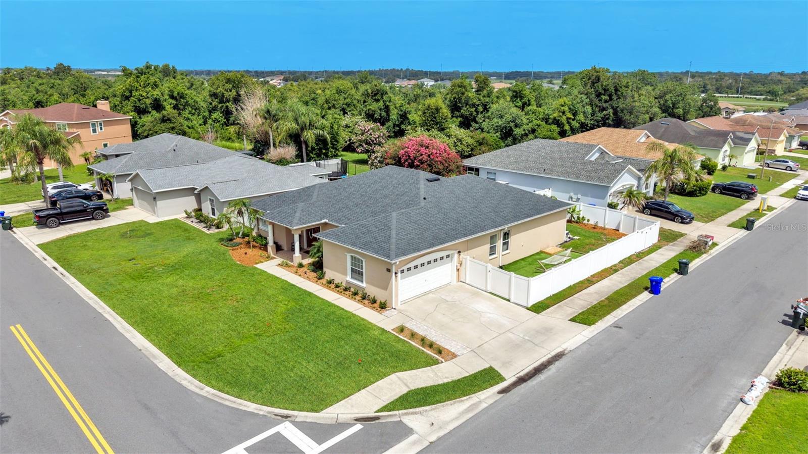 TOWNE PARK ESTATES - Residential