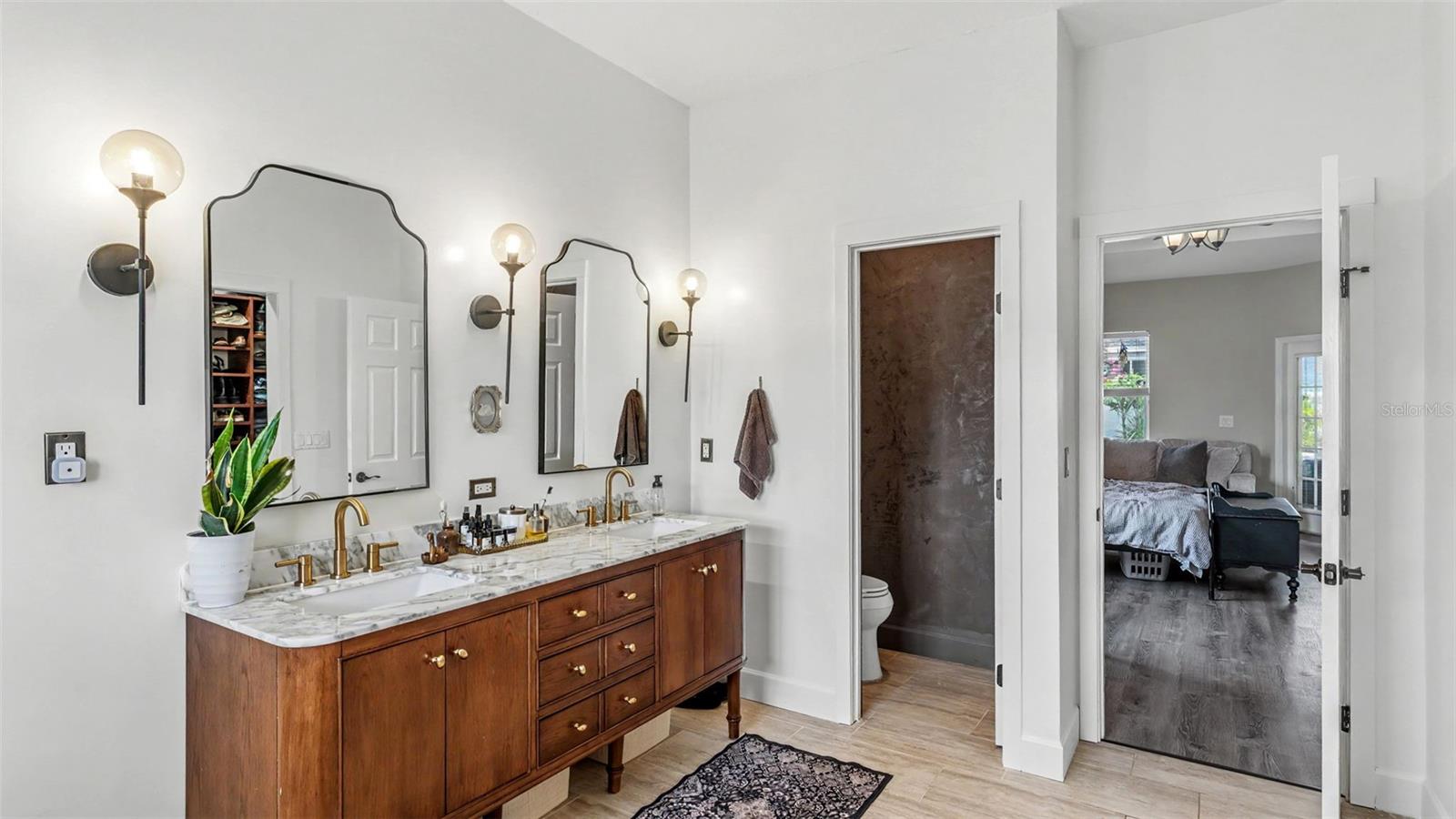 TOWNE PARK ESTATES - Residential
