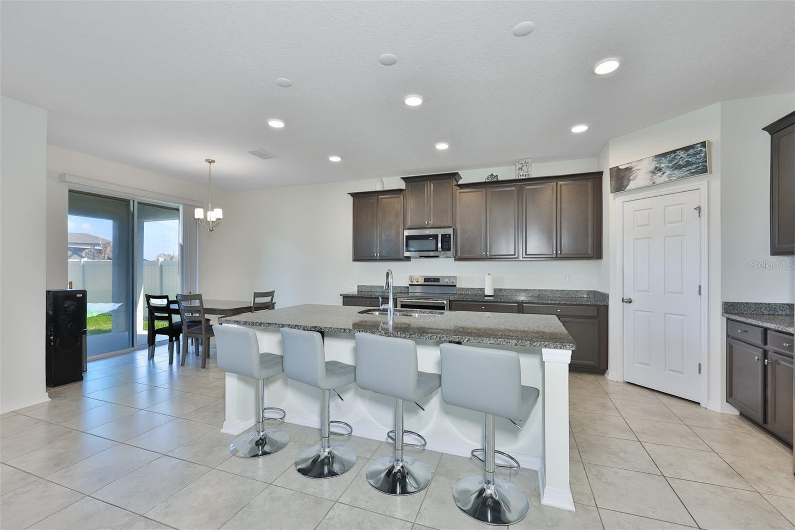 BERRY BAY SUB - Residential