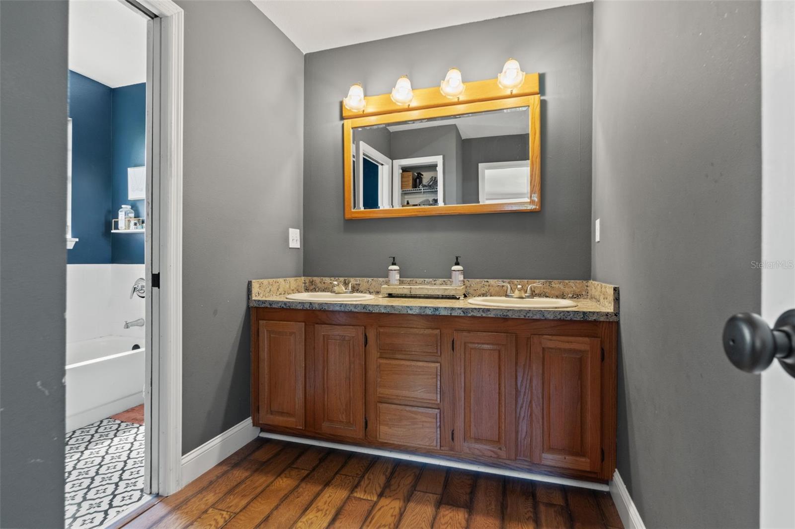 CLAIREVIEW SUB - Residential