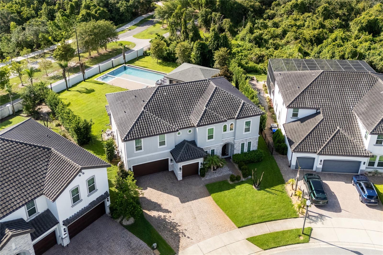 ESTATES/PARKSIDE - Residential
