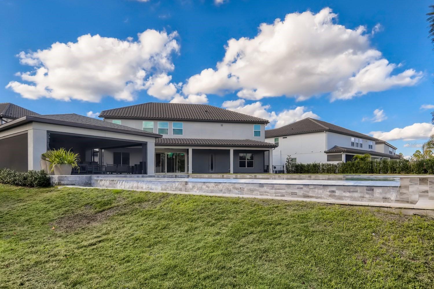 ESTATES/PARKSIDE - Residential