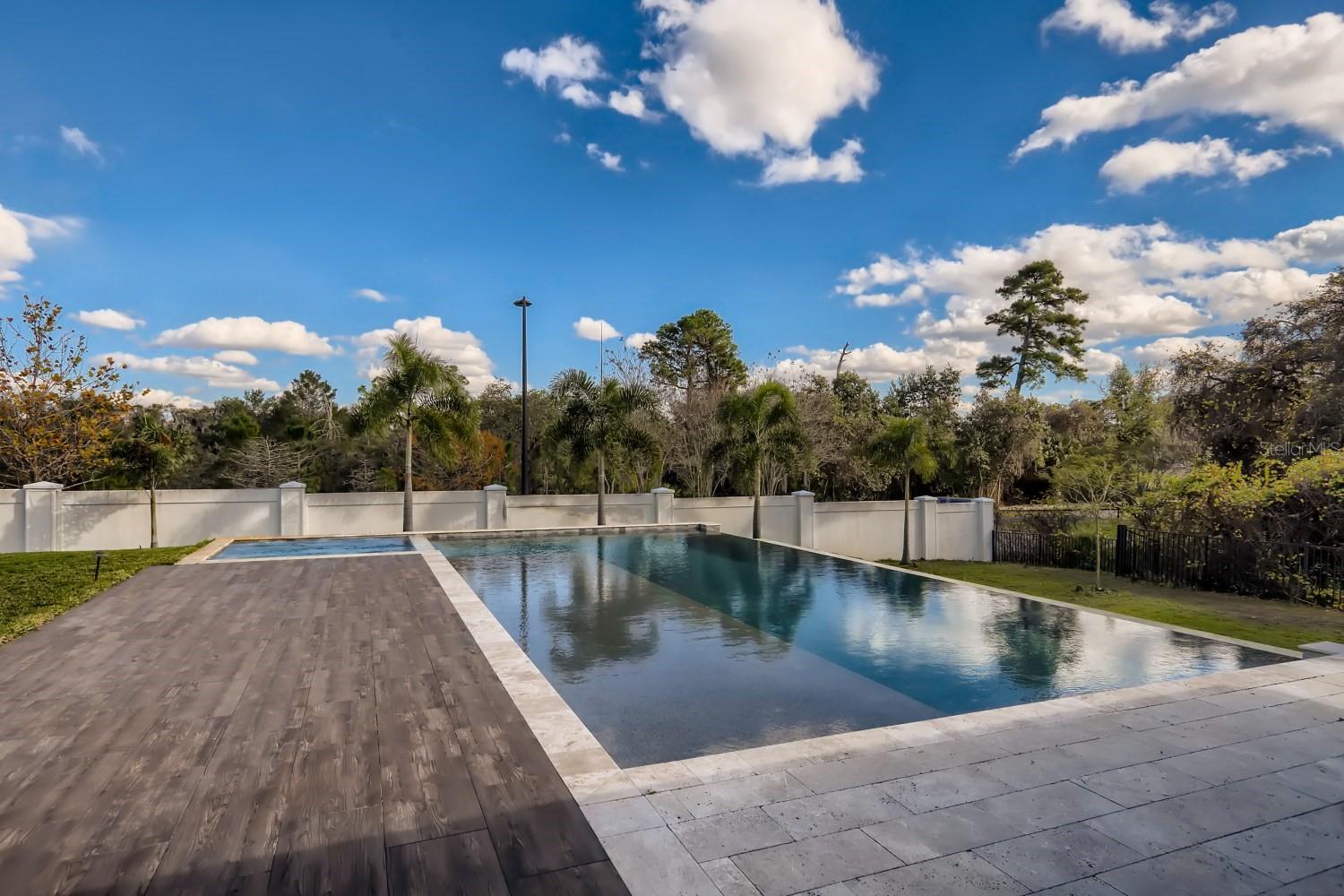 ESTATES/PARKSIDE - Residential