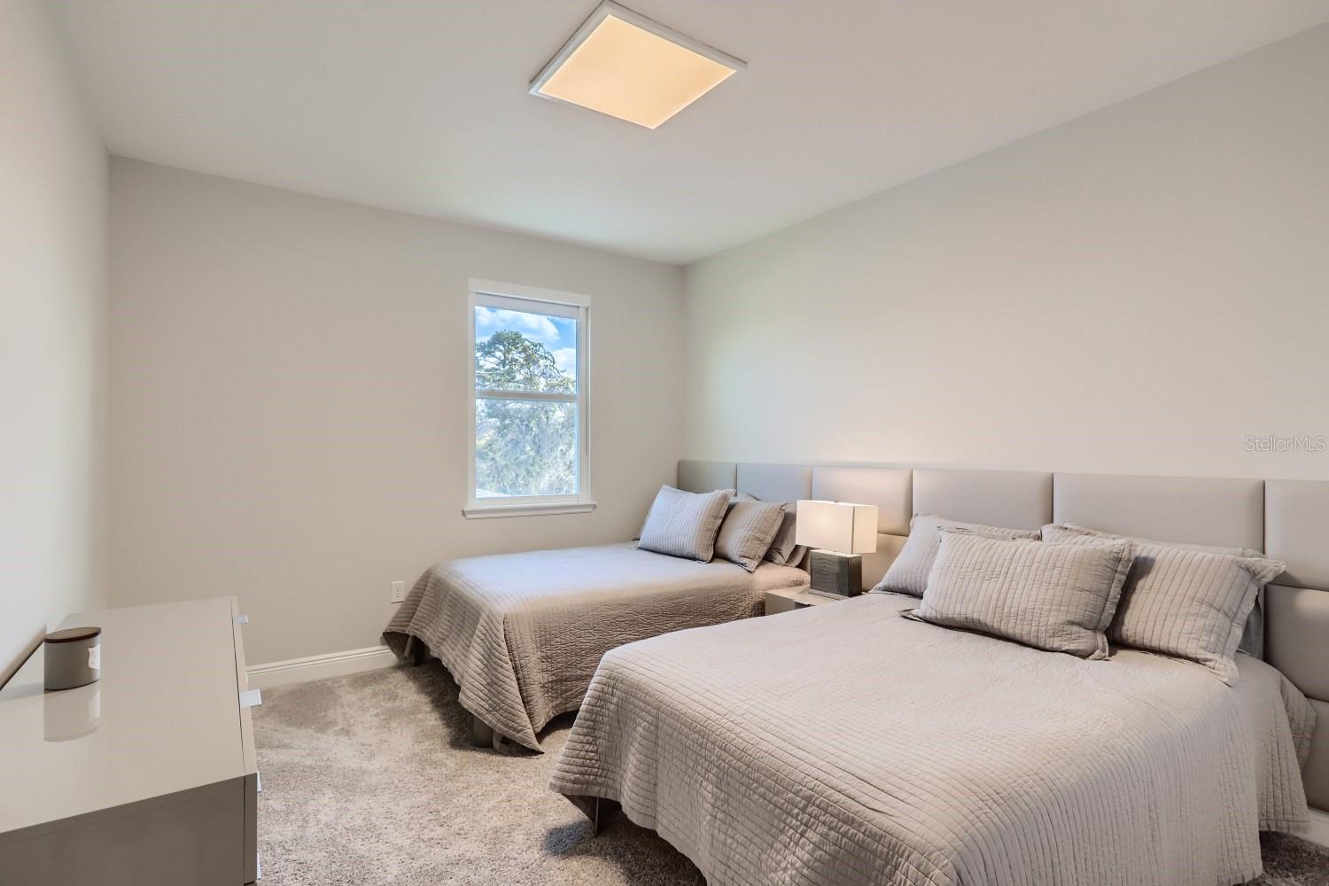 ESTATES/PARKSIDE - Residential