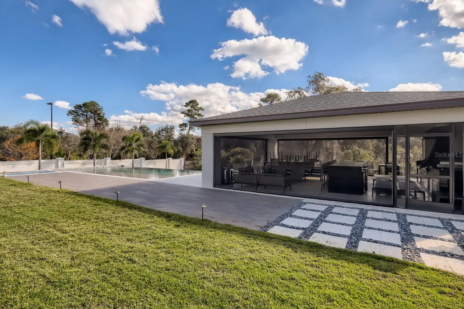 ESTATES/PARKSIDE - Residential