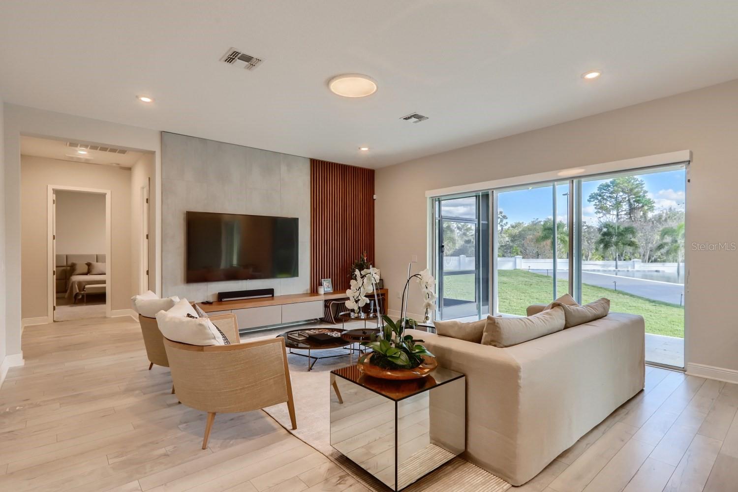 ESTATES/PARKSIDE - Residential