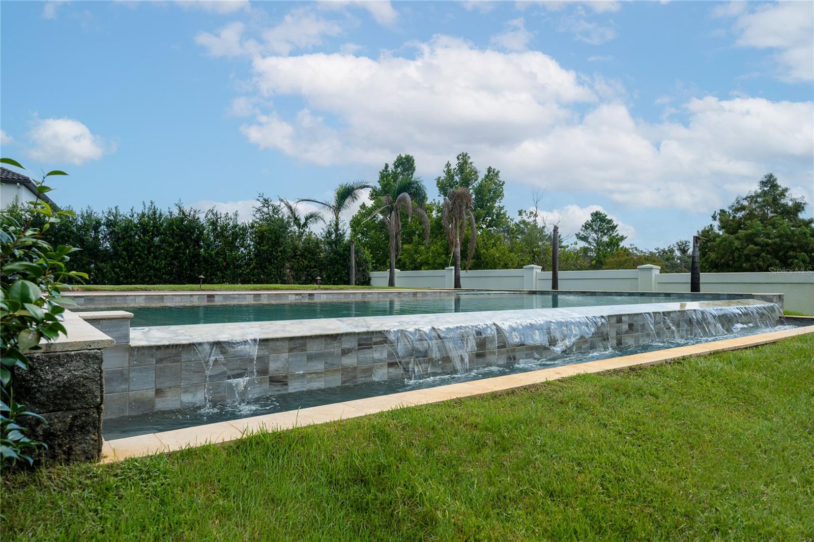 ESTATES/PARKSIDE - Residential