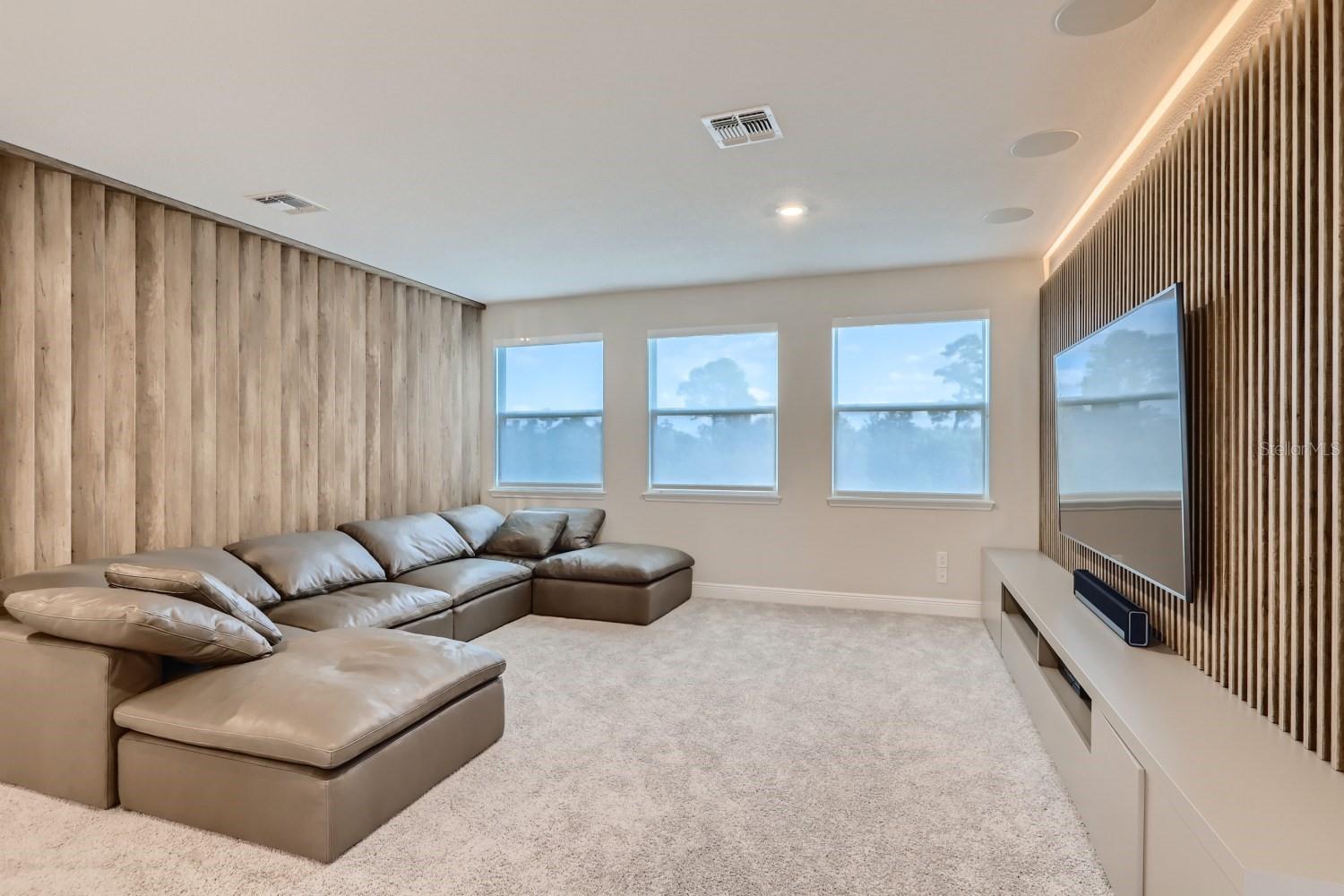 ESTATES/PARKSIDE - Residential