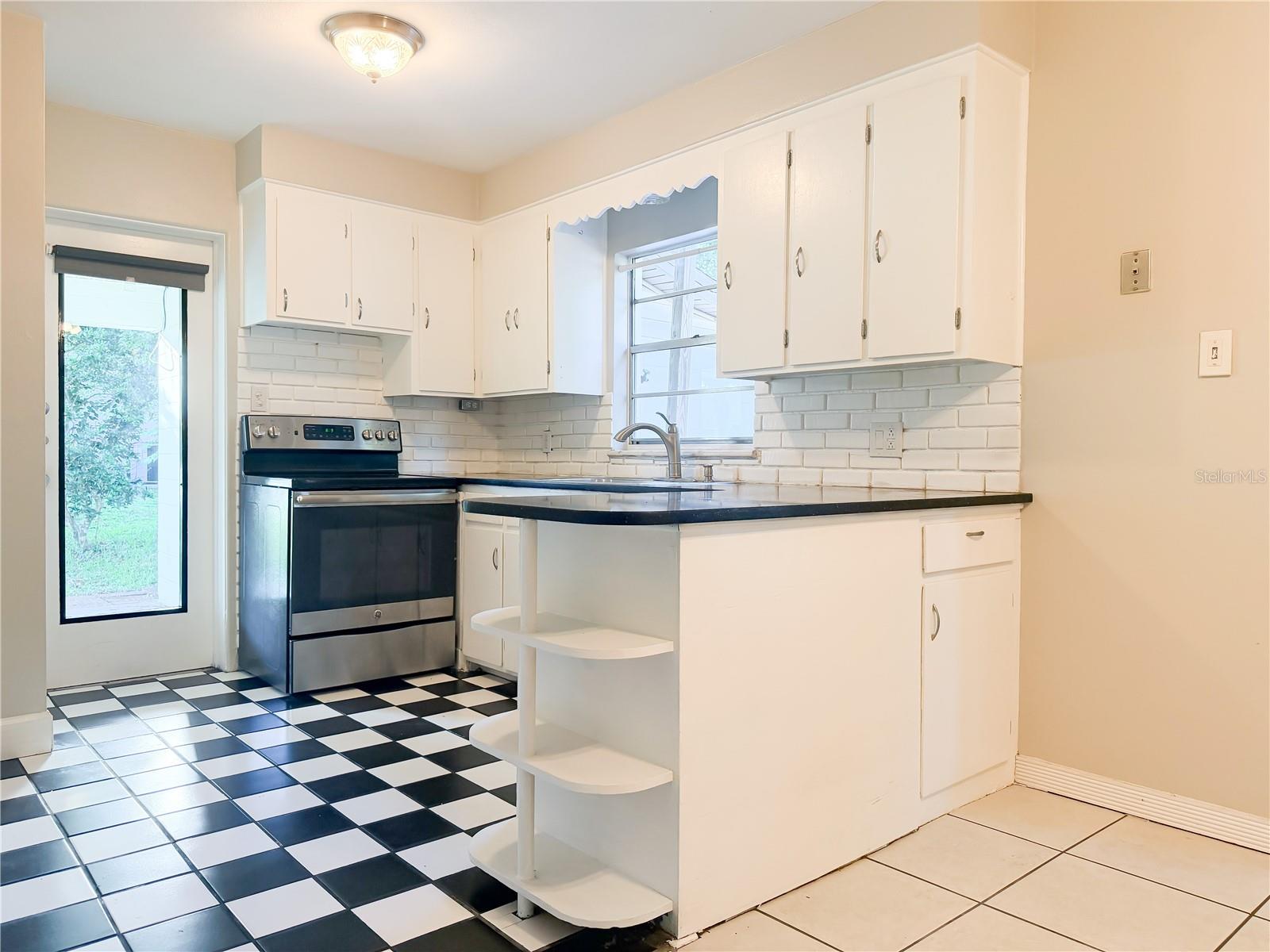 LONGWOOD - Residential