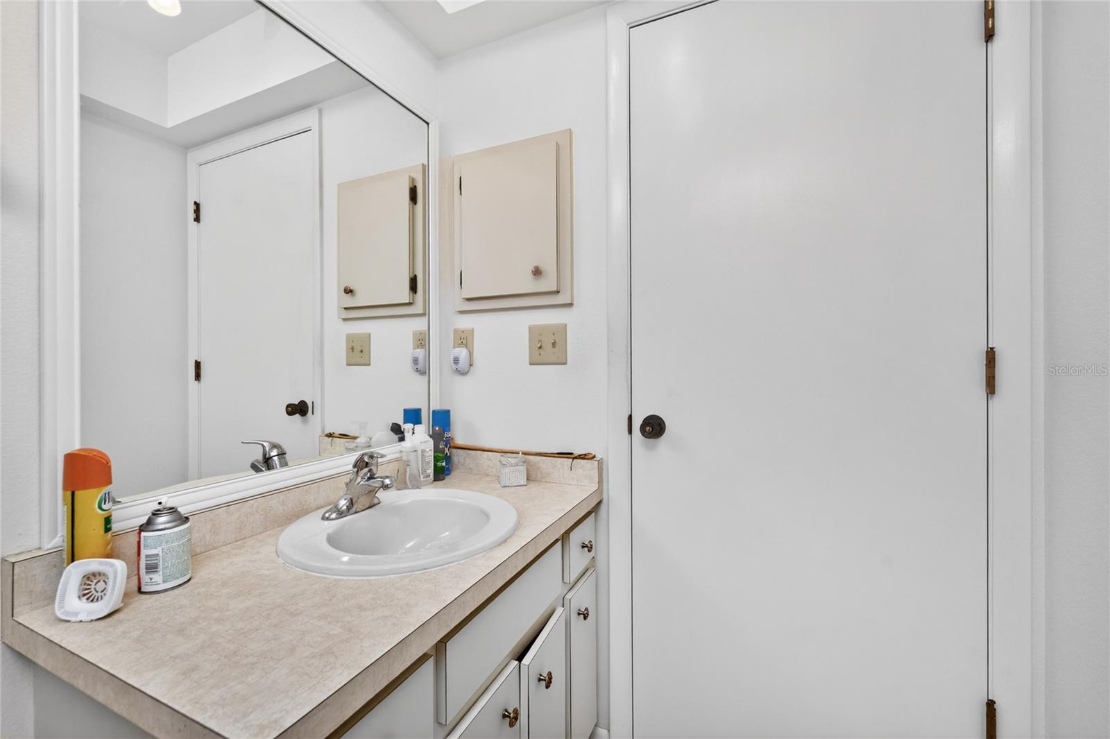 DEER CREEK WOODS - Residential Income
