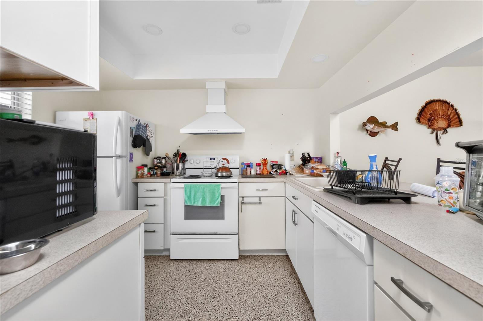 DEER CREEK WOODS - Residential Income