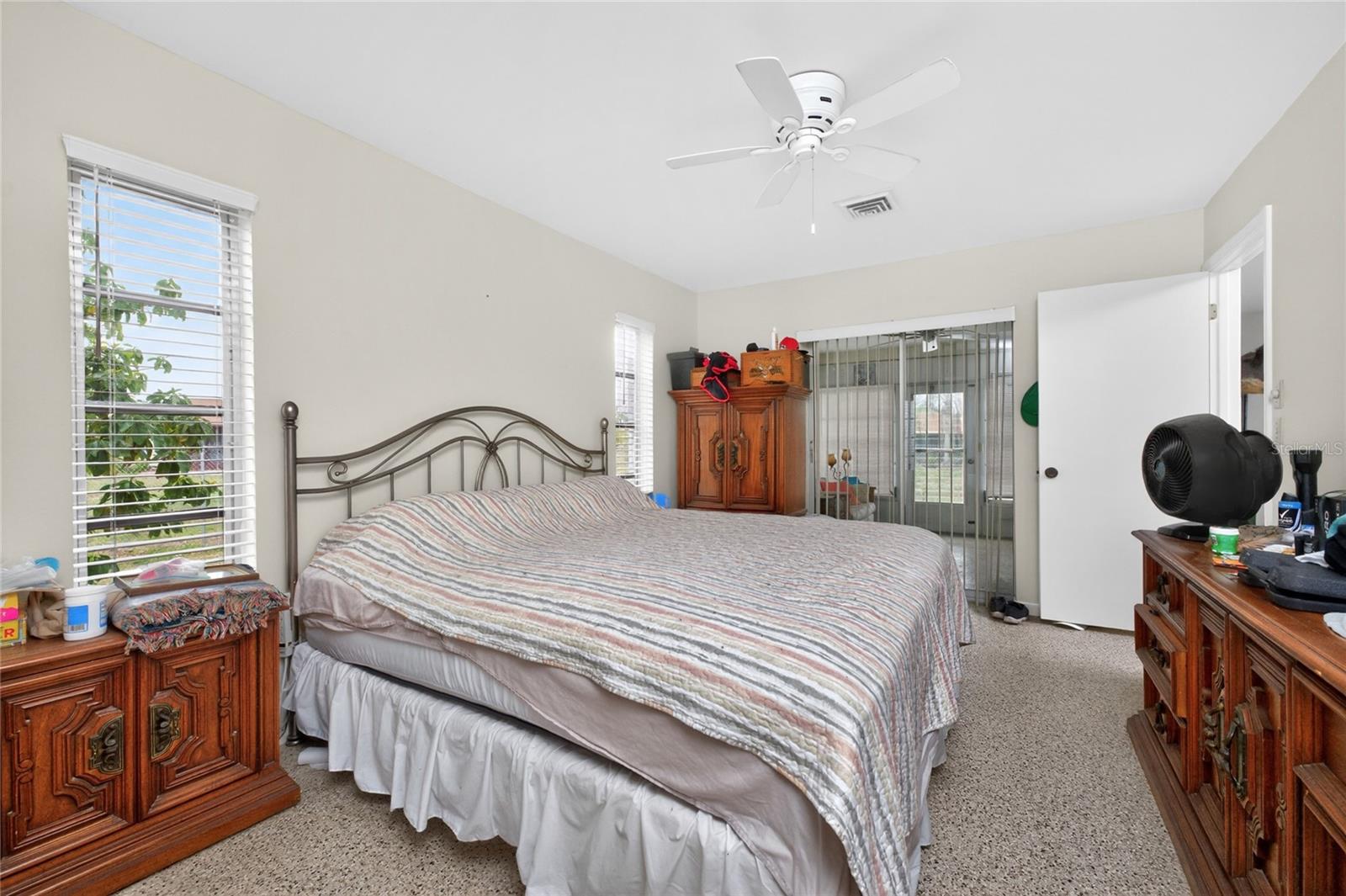 DEER CREEK WOODS - Residential Income