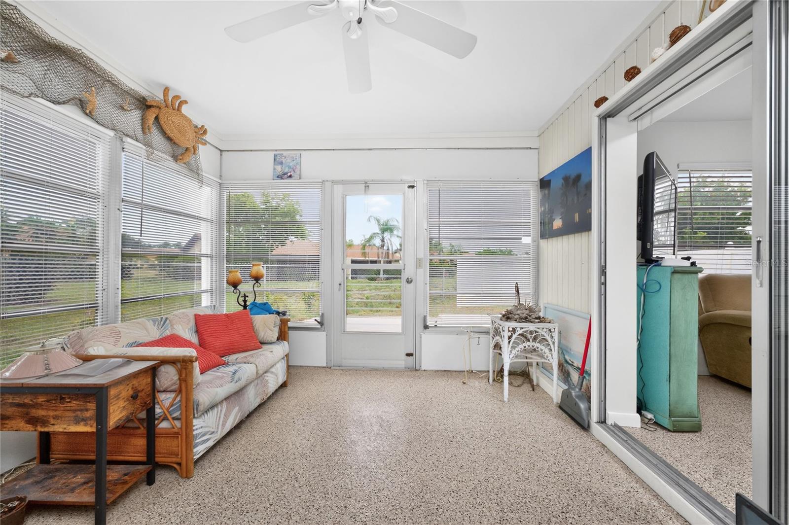 DEER CREEK WOODS - Residential Income