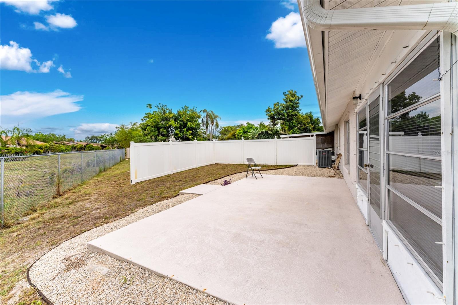 DEER CREEK WOODS - Residential Income