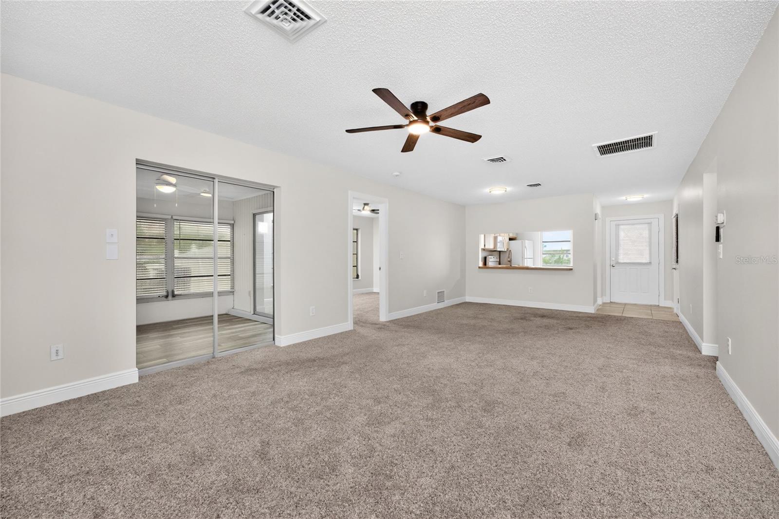 DEER CREEK WOODS - Residential Income
