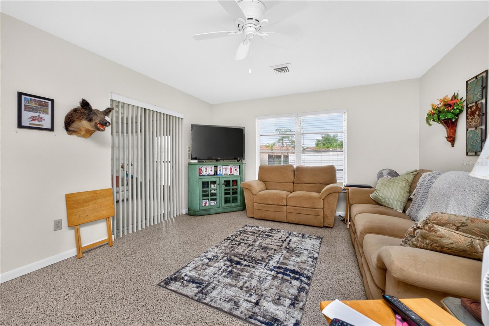 DEER CREEK WOODS - Residential Income