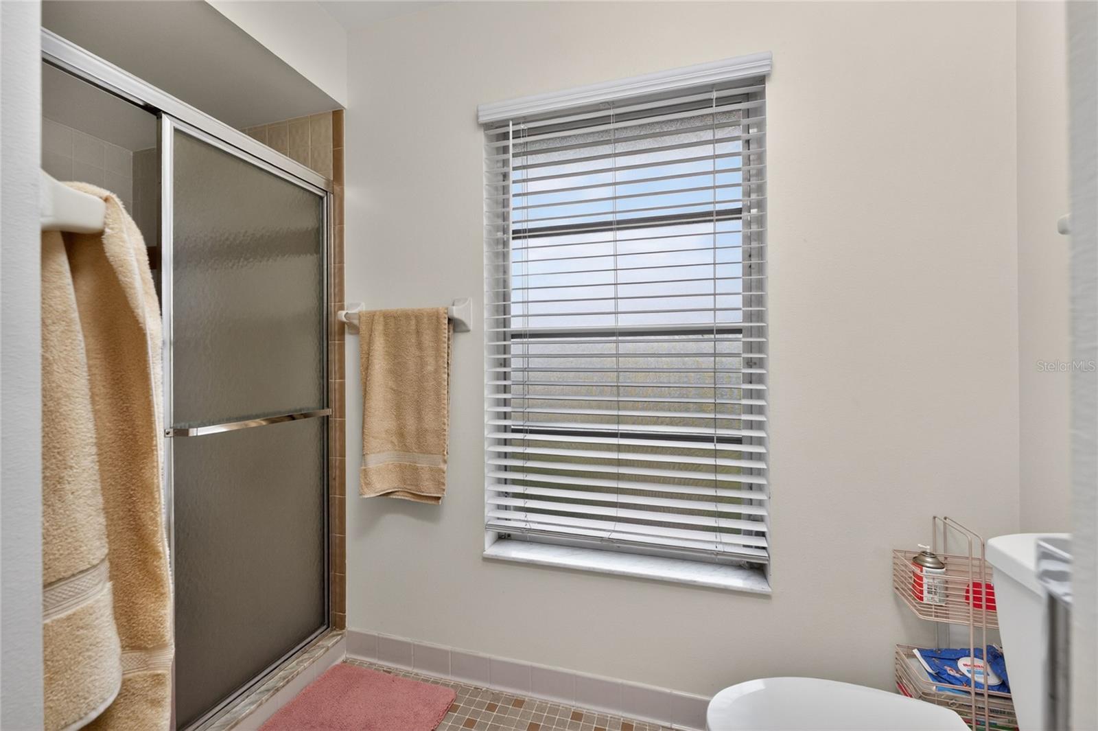 DEER CREEK WOODS - Residential Income