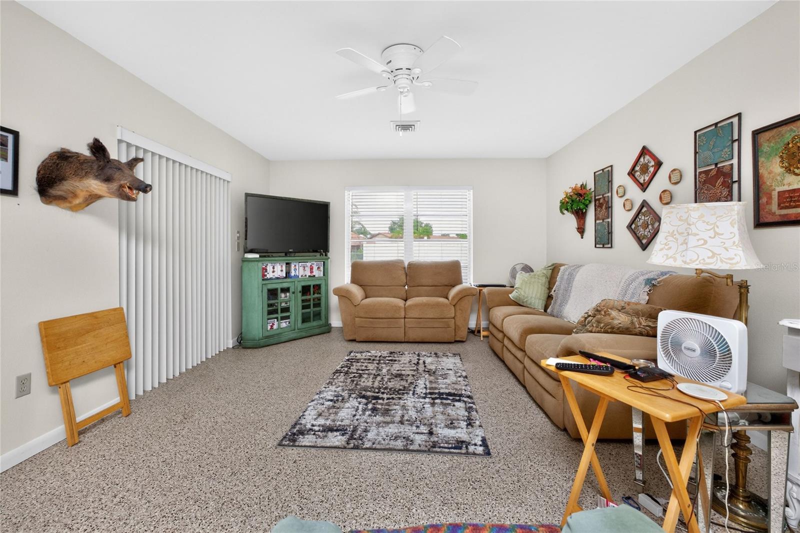 DEER CREEK WOODS - Residential Income